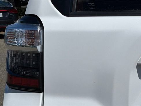 Used 2022 Toyota 4Runner SR5 Premium image 48