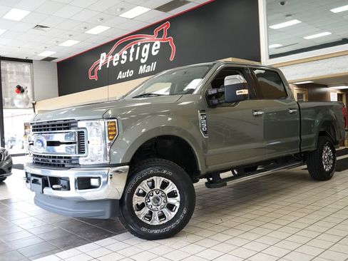 Used 2019 Ford F250 XLT w/ XLT Premium Package AWD/4WD image 22