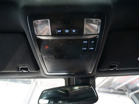 Used 2023 Toyota Tacoma TRD Sport image 18