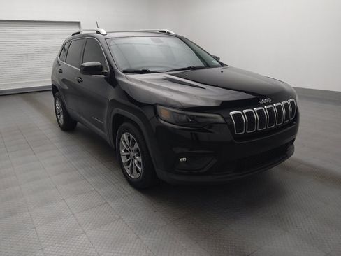 Used 2020 Jeep Cherokee Latitude Plus image 13