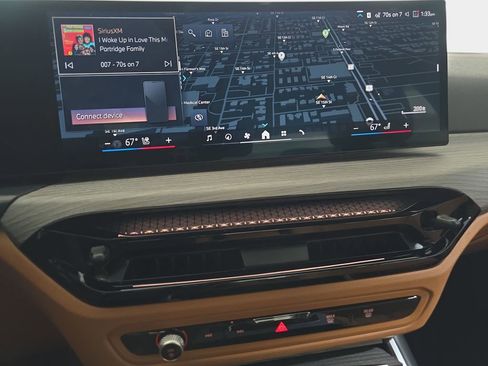 New 2026 BMW 330i Sedan w/ M Sport Package image 14