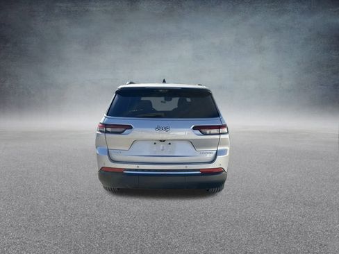 Used 2024 Jeep Grand Cherokee L Limited w/ Luxury Tech Group II image 40