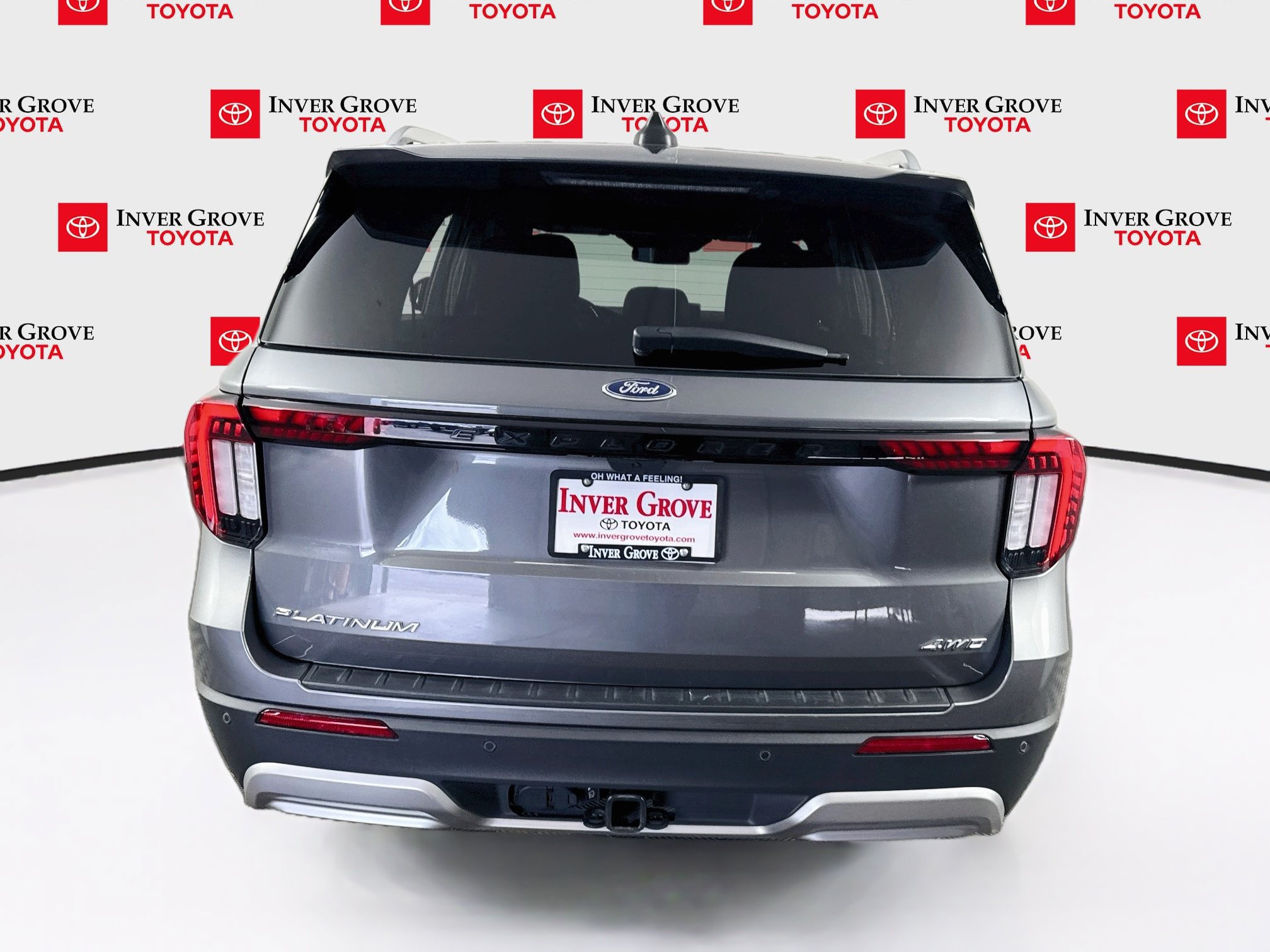 Used 2025 Ford Explorer Platinum AWD/4WD image 6