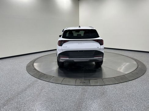 New 2026 Kia Sportage EX image 6