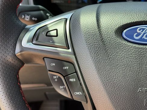 Certified 2024 Ford Edge ST-Line AWD/4WD image 33