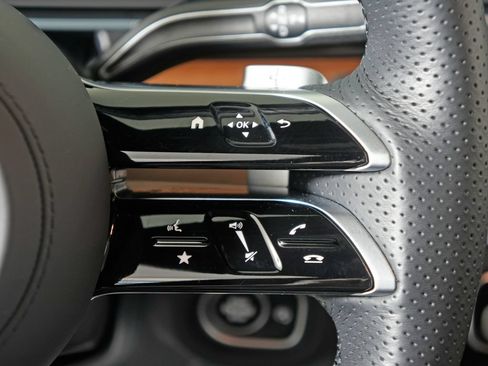 Certified 2025 Mercedes-Benz GLS 450 4MATIC w/ AMG Line Exterior image 19