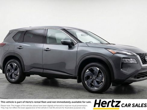 Used 2025 Nissan Rogue SV image 1