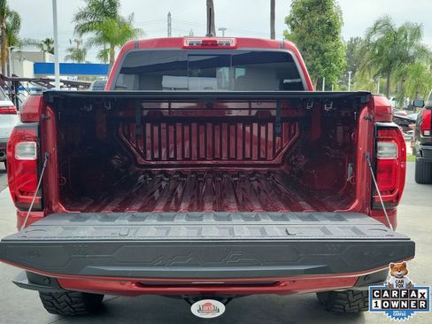 Used 2023 GMC Canyon AT4 w/ Canyon Safety Plus Package AWD/4WD image 9