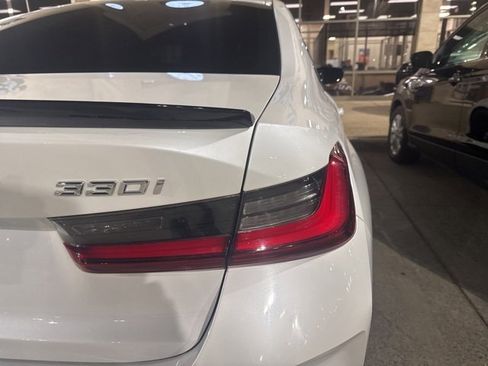 Used 2024 BMW 330i xDrive Sedan w/ Convenience Package image 9