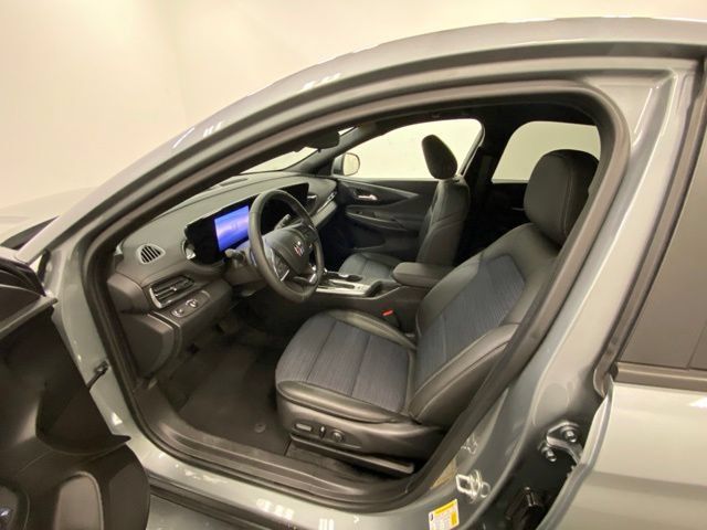 Used 2024 Buick Envista Preferred w/ Convenience I Package FWD image 7