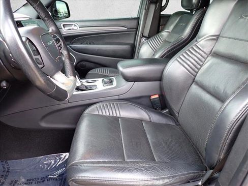 Used 2021 Jeep Grand Cherokee SRT image 13