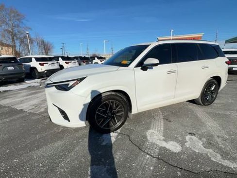 Used 2024 Lexus TX 350 AWD w/ Technology Package image 4