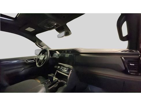 Used 2024 GMC Sierra 1500 AT4 w/ Technology Package image 16