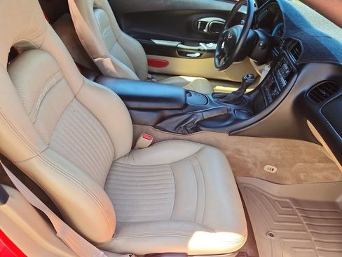 Used 1998 Chevrolet Corvette Convertible w/ Memory Pkg RWD image 12