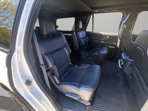Used 2025 Ford Expedition Tremor AWD/4WD image 26