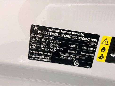 New 2025 BMW 330i xDrive Sedan w/ Premium Package image 17