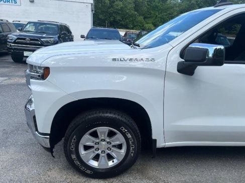 Used 2020 Chevrolet Silverado 1500 LT AWD/4WD image 12