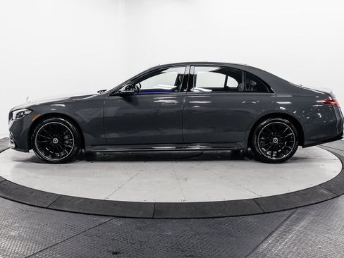 Used 2023 Mercedes-Benz S 580 4MATIC Sedan w/ AMG Line image 4
