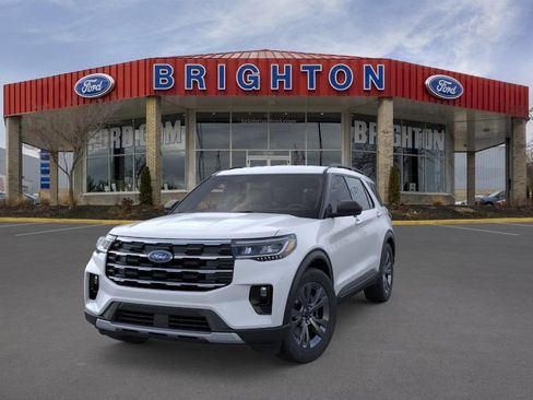 Used 2026 Ford Explorer Active w/ Active Comfort Package AWD/4WD image 4