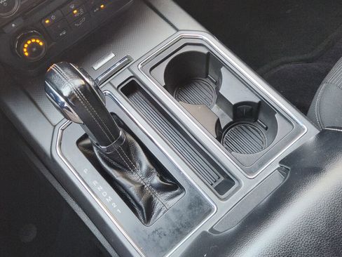 Used 2016 Ford F150 XLT w/ Equipment Group 302A Luxury image 21