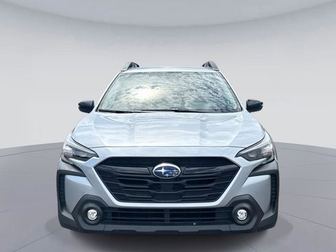 Used 2025 Subaru Outback Onyx Edition AWD/4WD image 9