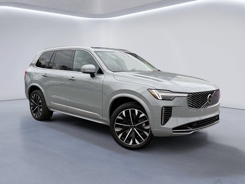 New 2026 Volvo XC90 B6 Ultra w/ Protection Package AWD/4WD image 2