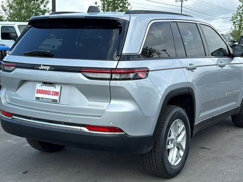 New 2026 Jeep Grand Cherokee Laredo X RWD image 5