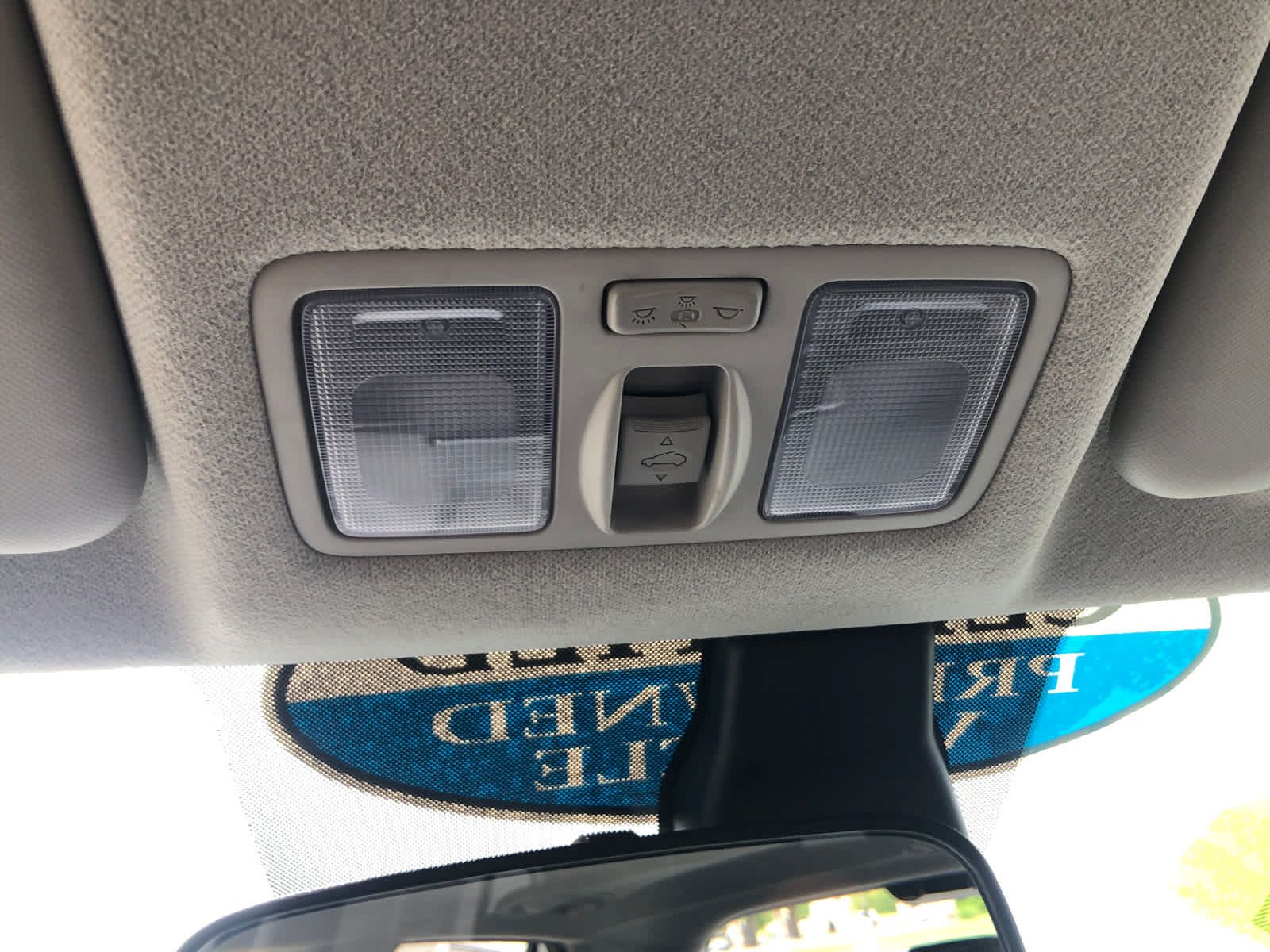 Certified 2025 Hyundai Venue SEL FWD image 21