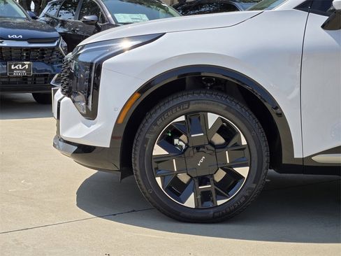 New 2026 Kia Sportage SX image 5