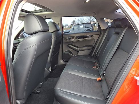 Used 2022 Honda Civic Touring image 10