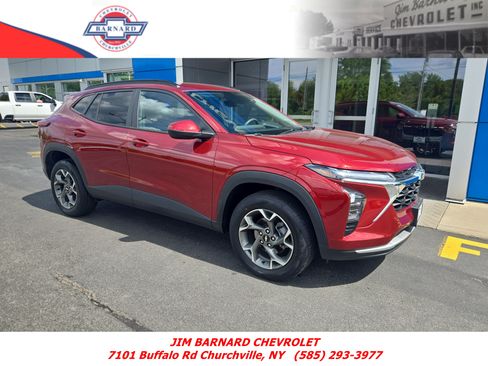 Certified 2024 Chevrolet Trax LT FWD image 1