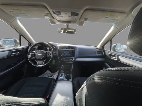 Used 2019 Subaru Outback 2.5i Premium image 9