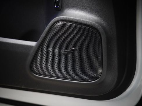 New 2026 Mercedes-Benz GLB 250 4MATIC image 33