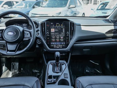 Certified 2025 Subaru Crosstrek 2.5i Limited w/ Crosstrek Mirror Package AWD/4WD image 12