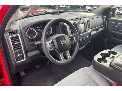 Used 2024 RAM 1500 Classic SLT image 14