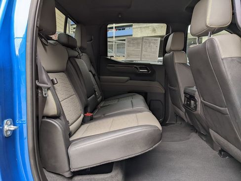 Used 2023 Chevrolet Silverado 1500 ZR2 w/ Technology Package image 27