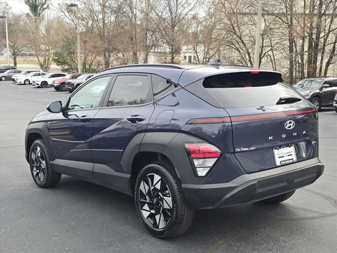 Used 2024 Hyundai Kona SEL image 5
