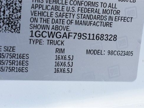 New 2025 Chevrolet Express 2500 Work Van w/ Driver Convenience Package image 31