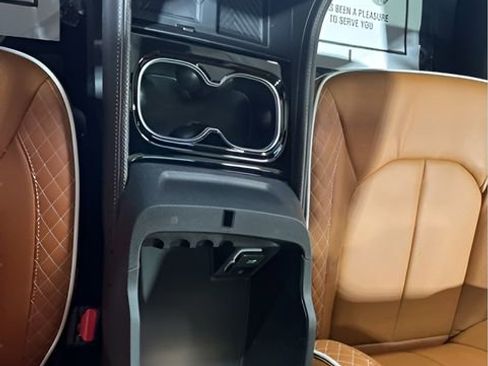 New 2026 Chrysler Pacifica Pinnacle image 35