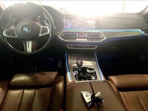 Used 2022 BMW X5 xDrive45e w/ M Sport Package image 14