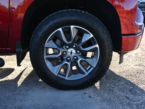 Used 2025 Chevrolet Silverado 1500 RST image 26
