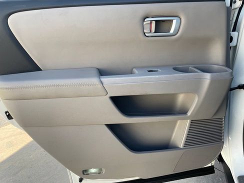 Used 2011 Honda Pilot EX-L image 21