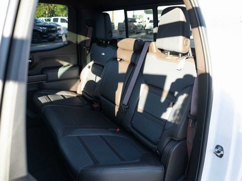 Used 2022 GMC Sierra 1500 Denali w/ Denali Premium Package image 14