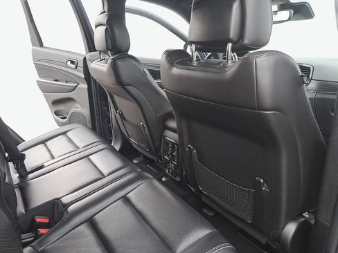 Certified 2021 Jeep Grand Cherokee Limited w/ Quick Order Package 28K 80th AWD/4WD image 11