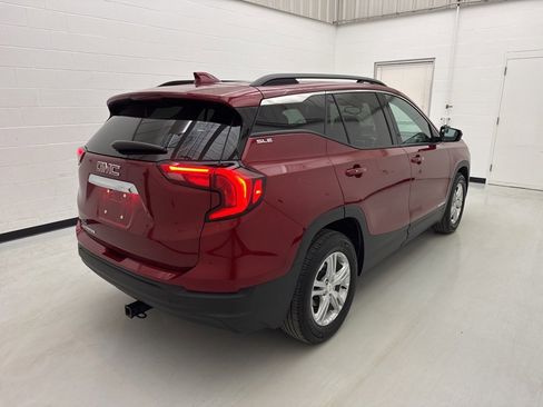 Used 2019 GMC Terrain SLE w/ Driver Convenience Package image 9