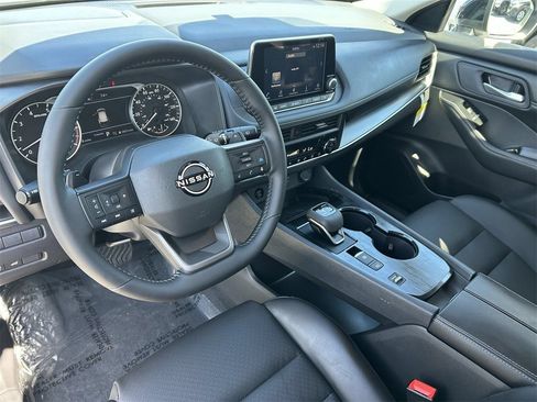 New 2026 Nissan Rogue Dark Armor FWD image 32