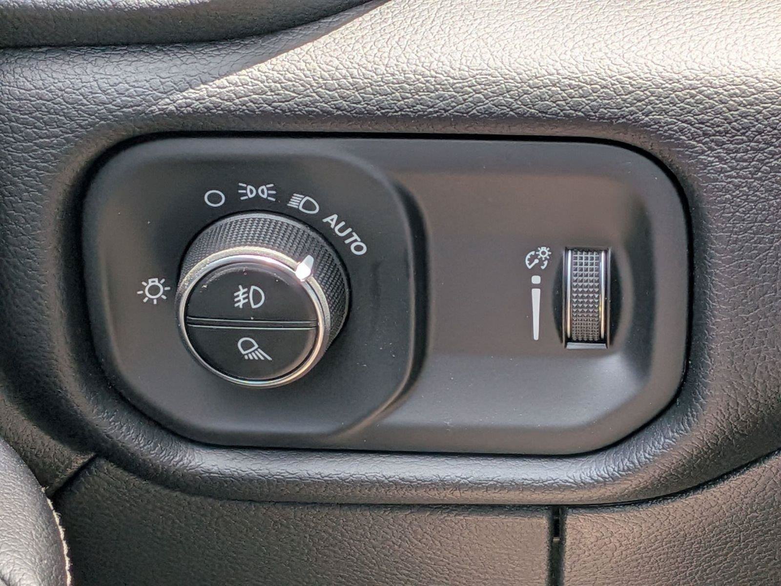 New 2026 RAM 2500 Big Horn AWD/4WD image 24