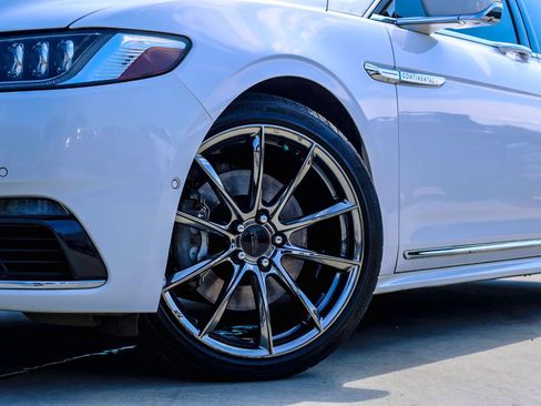 Used 2017 Lincoln Continental Reserve w/ Luxury Package AWD/4WD image 2