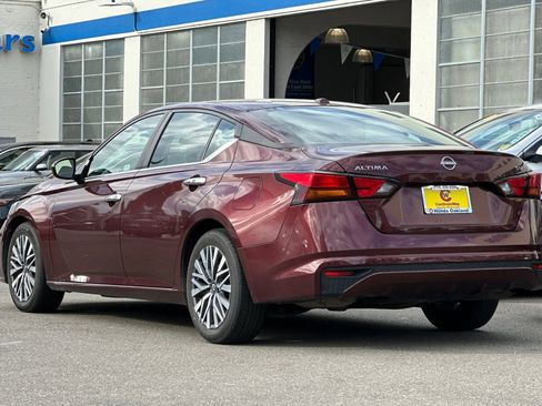 Used 2023 Nissan Altima 2.5 SV image 6