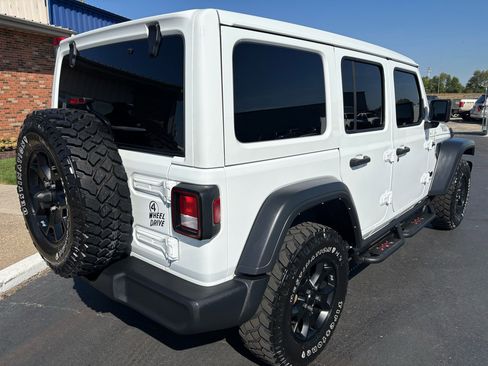Used 2023 Jeep Wrangler Unlimited Sport image 3
